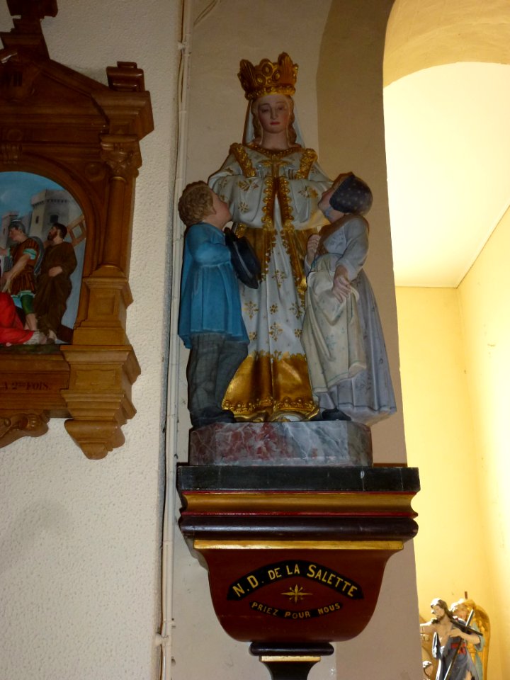 Nortkerque (Pas-de-Calais) église Saint-Martin statue N.D. de la Salette