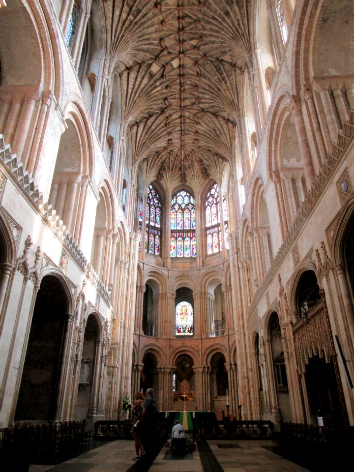 Norwich cathedral, presbytery 01