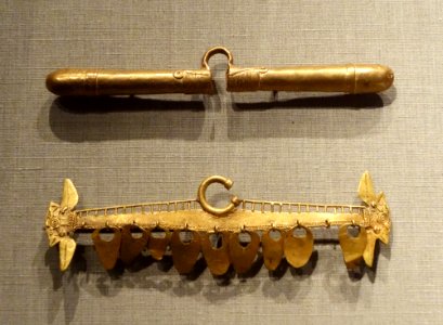 Nose pieces, Colombia, Casariare, 1000-1500 AD, gold - De Young Museum - DSC00356