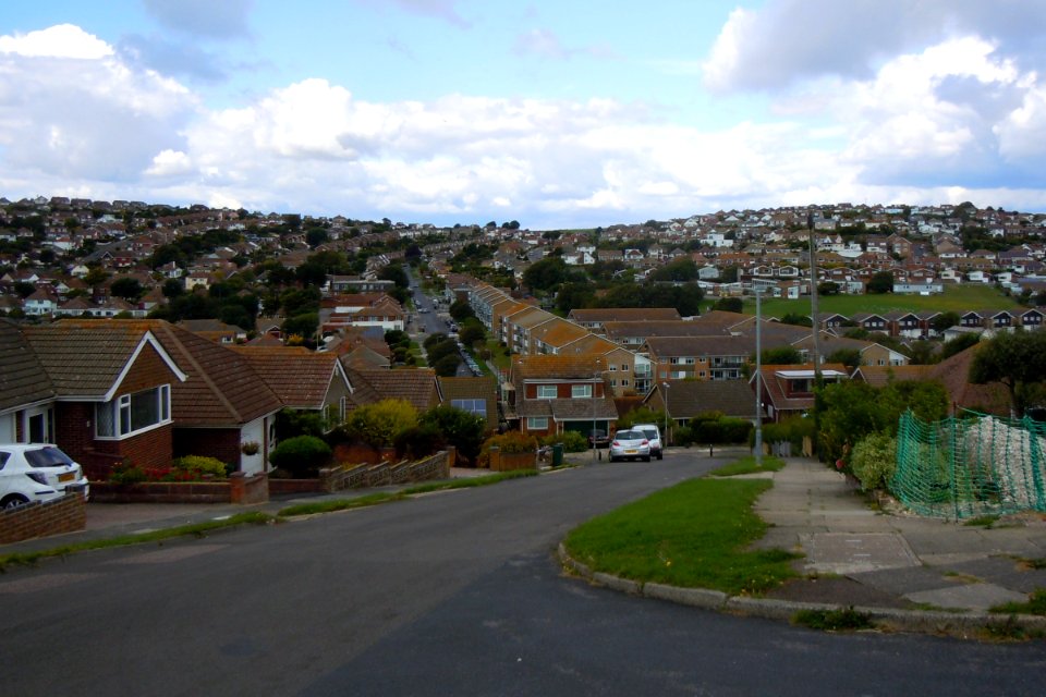 Northwestward view towards Lustrells Vale from Oaklands Avenue, Saltdean (August 2014) (1)