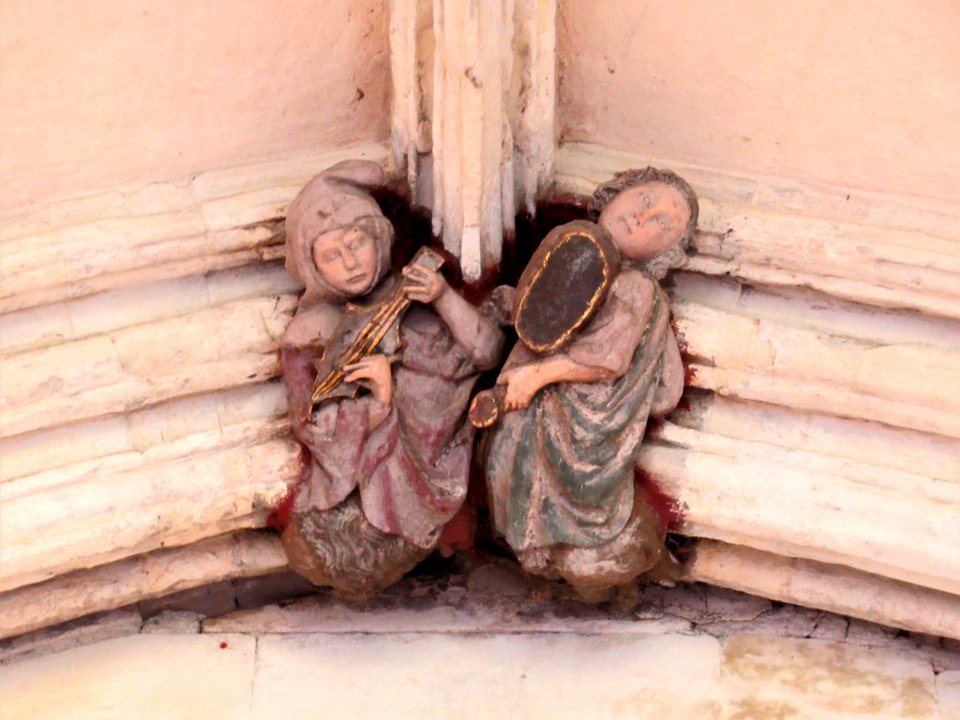 Norwich cathedral cloisters, roof boss 05