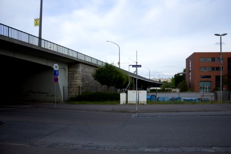 Nossener Brücke von Fabrik Straße aus