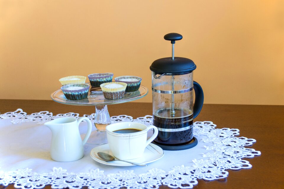Afternoon coffee dessert energatyczny small black