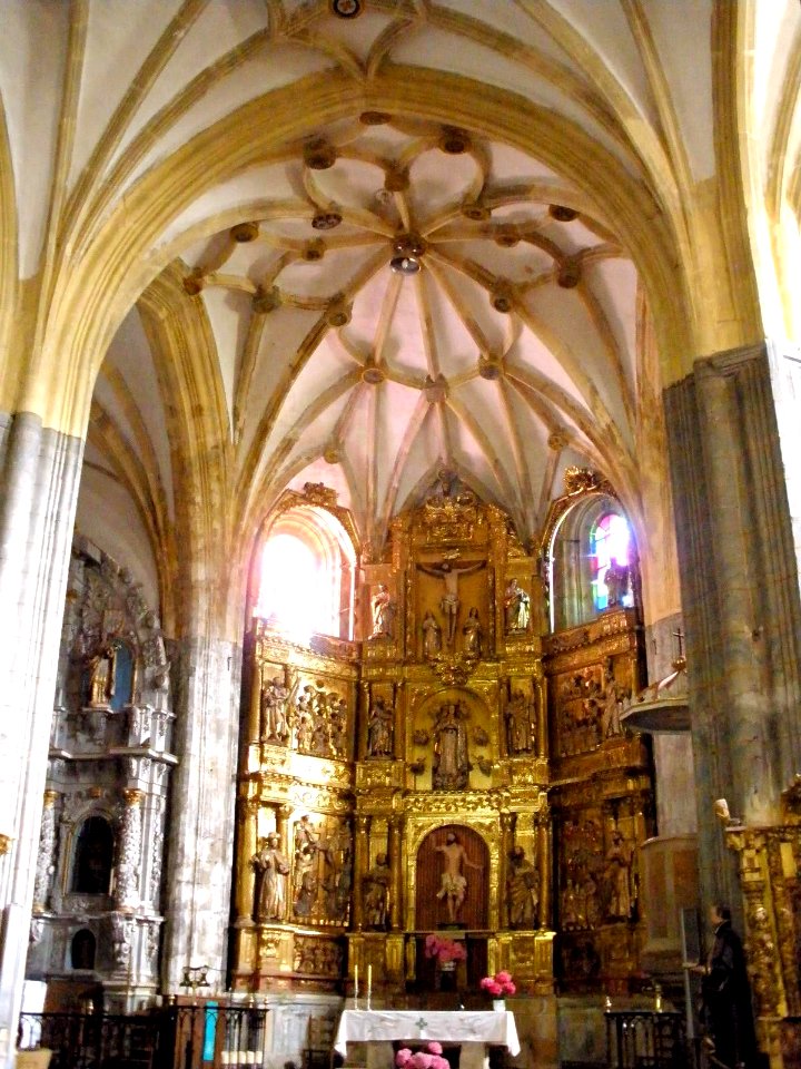 Novales - Iglesia de Santa Maria de la Asuncion 09