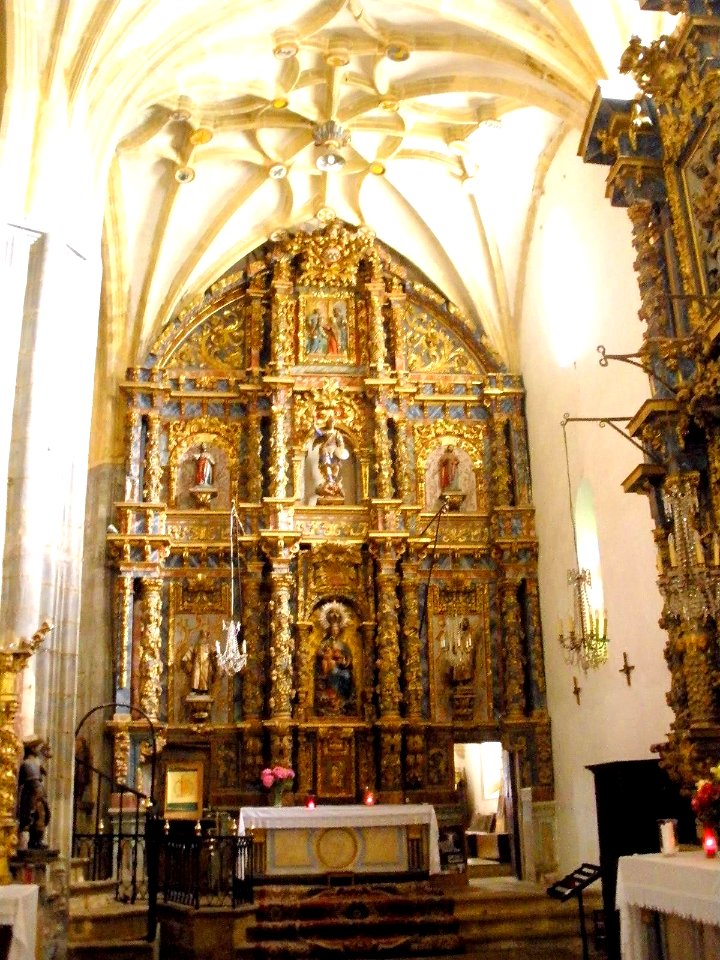 Novales - Iglesia de Santa Maria de la Asuncion 11