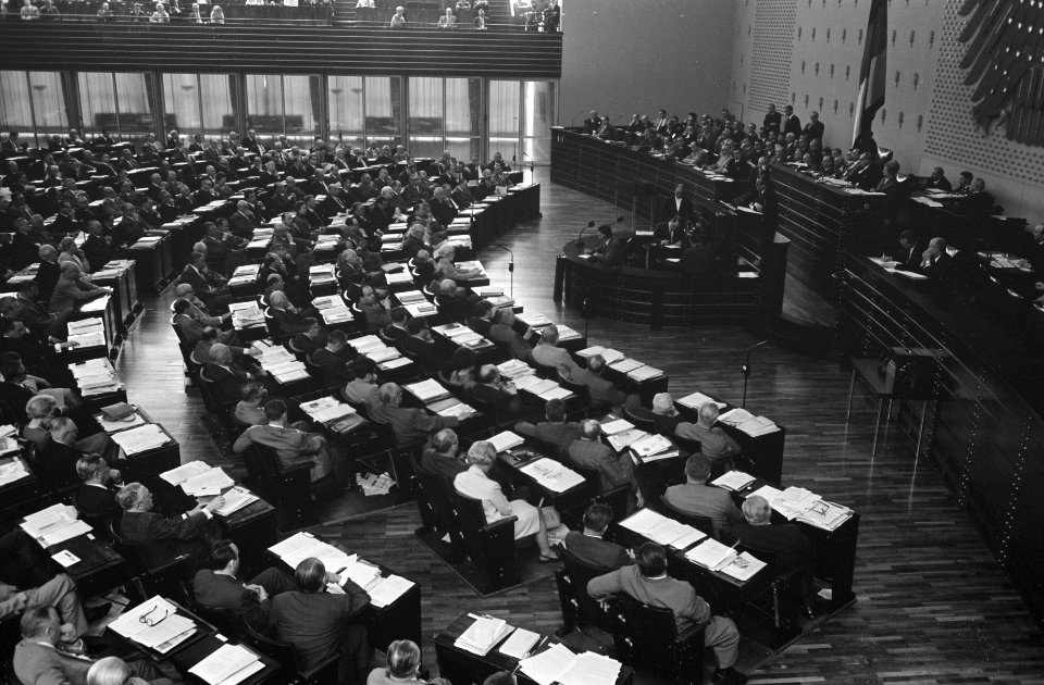Notstandgesetz in Duitse parlement. Overzicht Bondsdag, Bestanddeelnr 921-4021