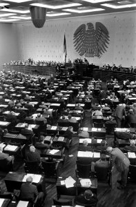 Notstandgesetz in Duitse parlement. Overzicht van de Duitse Bondsdag, Bestanddeelnr 921-4018