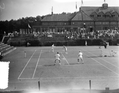 Noordwijk casino- Tennis Nederland tegen Duitsland Noordwijk, gemengd dubbel, Bestanddeelnr 907-2776