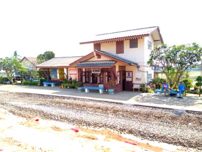 Nong Pla Lai railway station 2