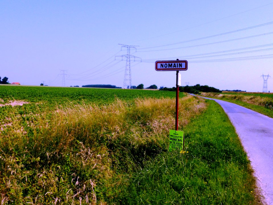 Nomain (Nord, Fr) city limit sign