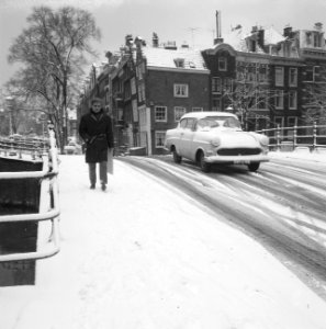 Nog steeds sneeuw in Amsterdam, Bestanddeelnr 913-6354