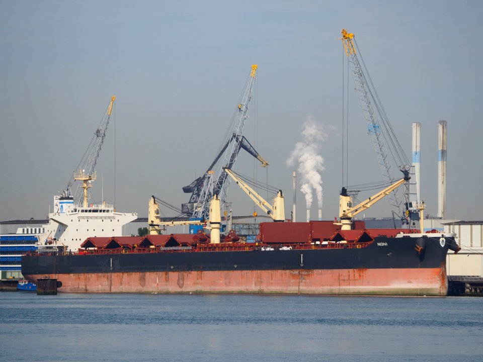 Noni (ship, 2015) IMO 9711432, Port of Rotterdam