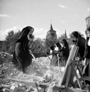 Nonnen ruimen bouwpuin, Bestanddeelnr 191-1169 photo