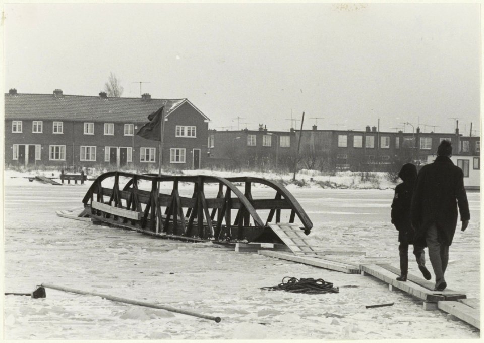Noodbrug Spaarne. NL-HlmNHA 54008978