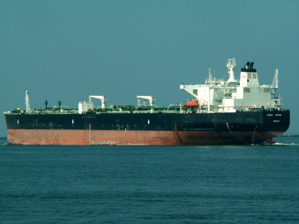 Nordic Hunter p3 leaving Port of Rotterdam, Holland 17-Aug-2005