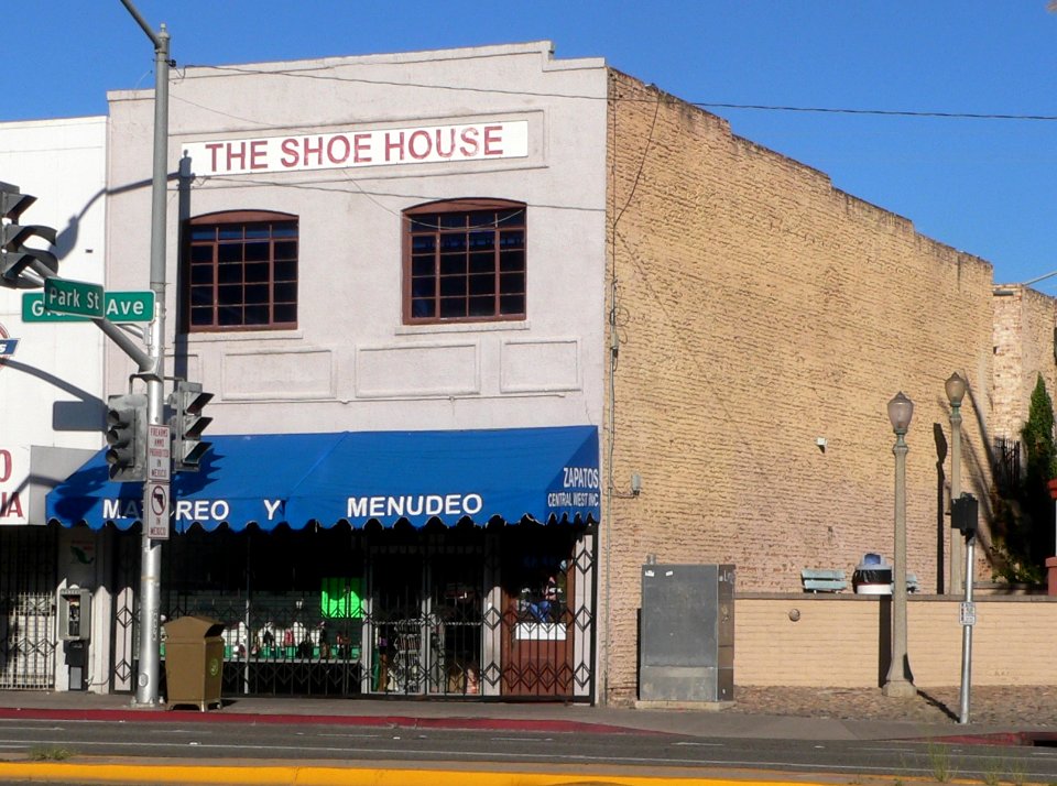 Nogales, Arizona 87 N Grand Ave (2)