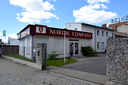 Nordic Company Berlin, Thor Steinar Laden 2v4