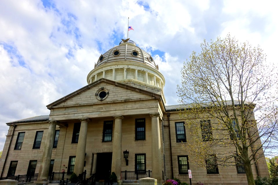 Norfolk County Courthouse - Dedham Massachusetts - DSC04369