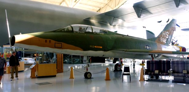North American F-100F Super Sabre, Maj. Tony McPeak and Capt. Ron Fogleman - Evergreen Aviation & Space Museum - McMinnville, Oregon - DSC00678