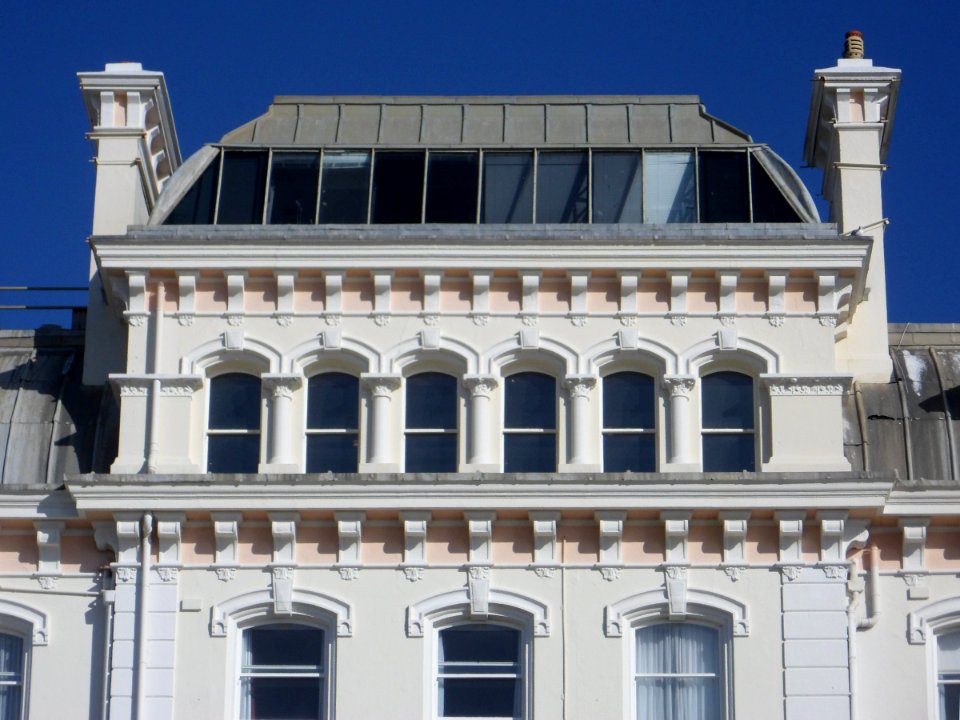 Norfolk Hotel (Mercure Brighton Seafront), King's Road, Brighton (NHLE Code 1381642) (October 2013) (2)