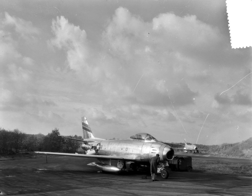 North American F-86 Sabres van het USAFE 32 ste Fighter Day Squadron gestatione, Bestanddeelnr 906-8350