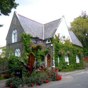 North Lodge at Woodvale Cemetery, off Lewes Road, Brighton (NHLE Code 1381671) (August 2014) (3)