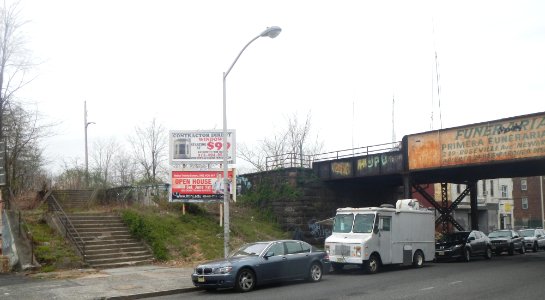 North Newark sta NY&GW Broadway steps cloudy jeh