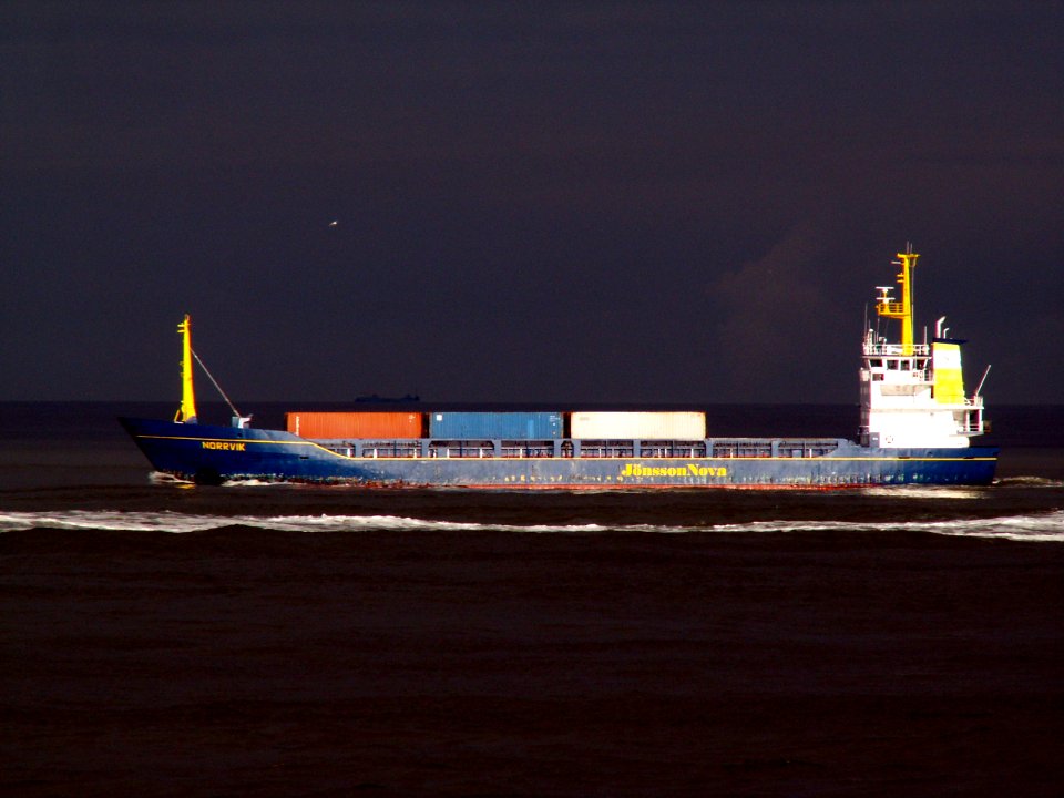 Norrvik leaving Port of Rotterdam 11-Feb-2006