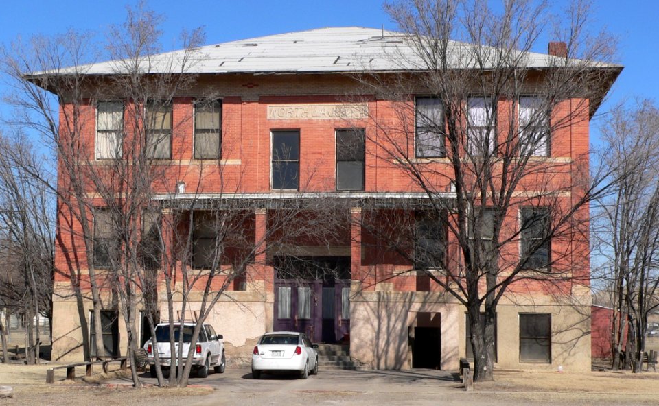 North La Junta School from S 1