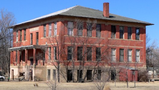 North La Junta School from SE 2