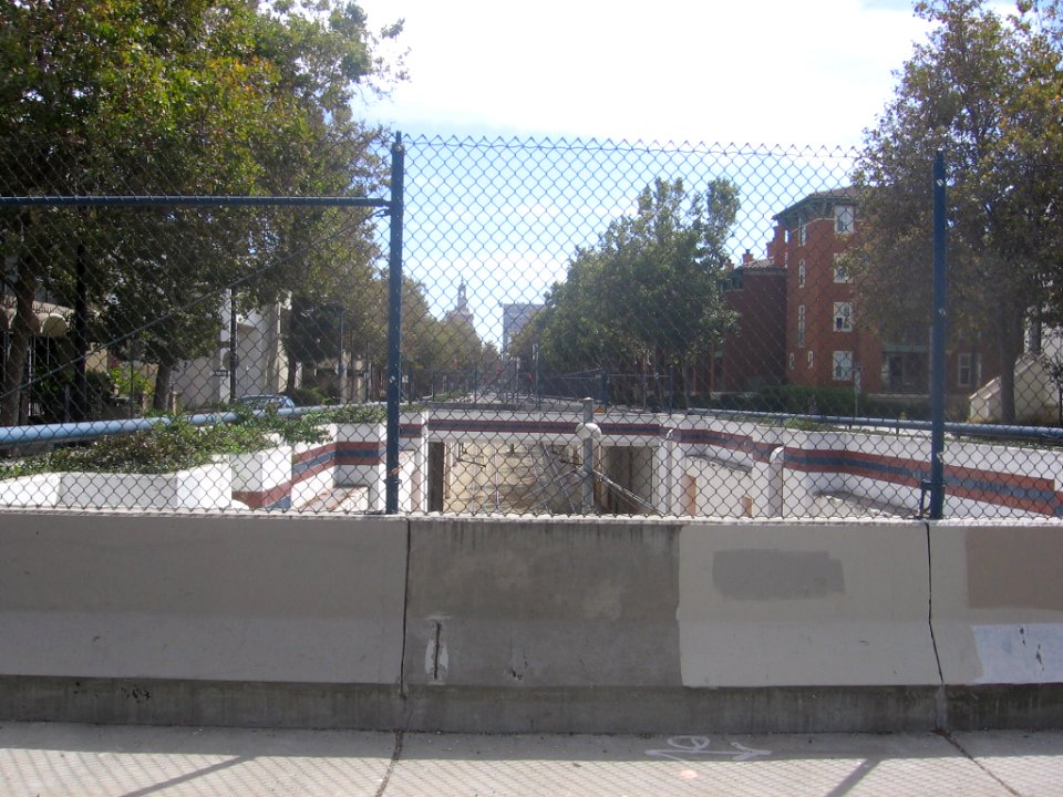 North 1st Street trench 1626 05