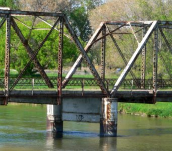 North Loup bridge (806 Rd) E middle pier 1
