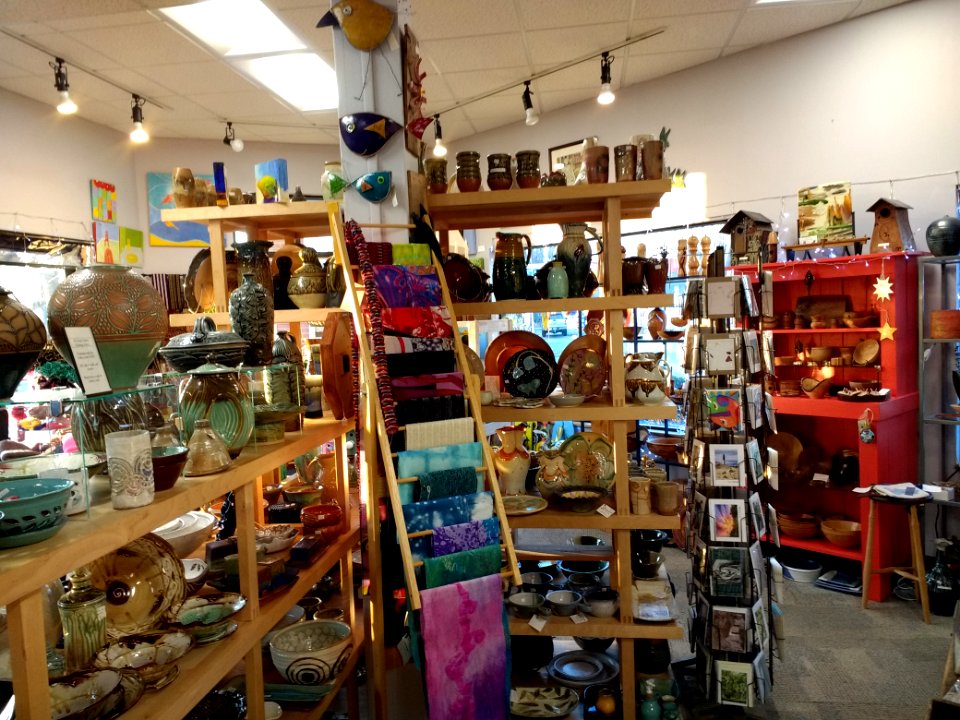 North Carolina Crafts Gallery - interior