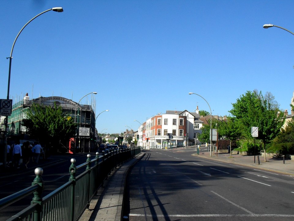 Northeastward view along Lewes Road, Brighton, towards Elm Grove junction (May 2010)