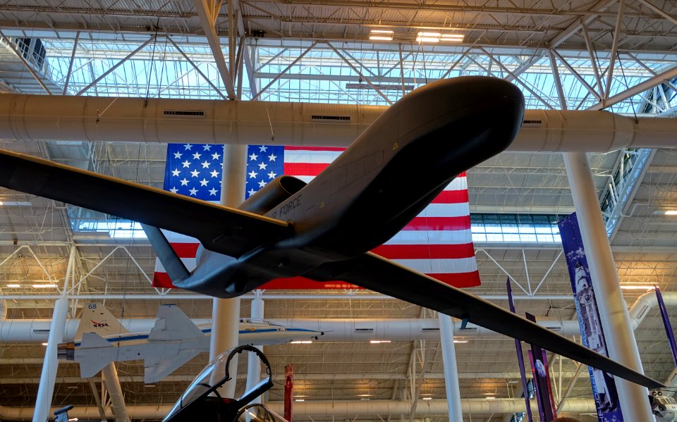 Northrop Grumman RQ-4 Global Hawk mock-up, Block 10, 1998 - Evergreen Aviation & Space Museum - McMinnville, Oregon - DSC01114