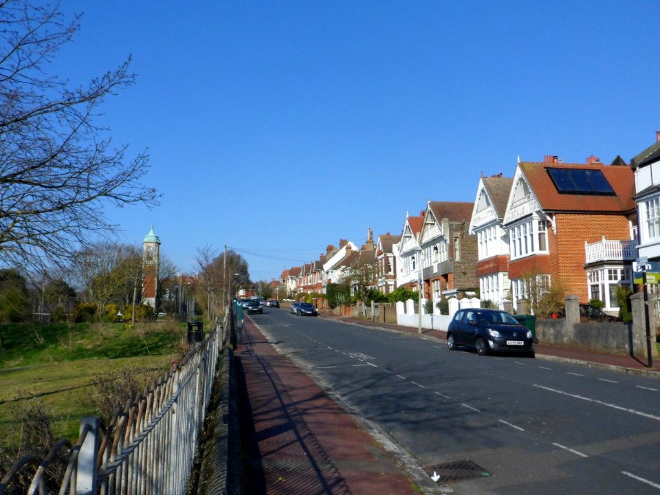 Northward view along East Drive, Queens Park, Brighton (April 2013)