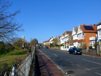 Northward view along East Drive, Queens Park, Brighton (April 2013)