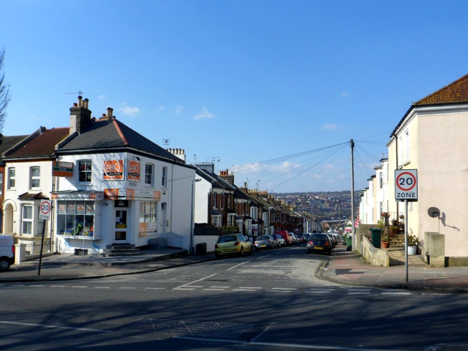 Northward view along Brading Road (towards Hollingdean), Elm Grove, Brighton (April 2013)