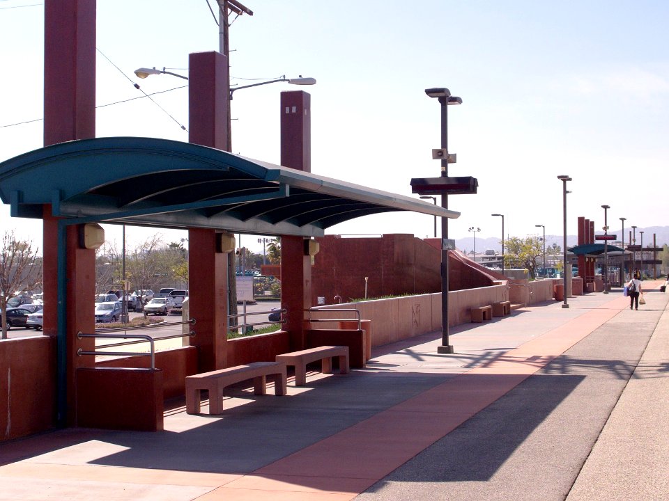 Northridge metrolink station looking westward