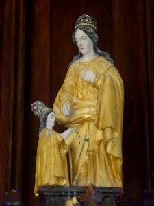 Nordausques (Pas-de-Calais) église, statue Saintes Anne et Marie couronnées