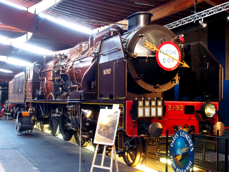 Nord Chapelon 4-6-2 No31192 (Blanc-Misseron 421 1936) became SNCF 231E22