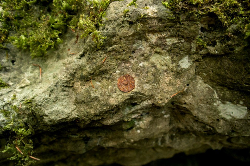 Nordöstliche Felsgrotte in der Weißen Hülle (A 232) 07
