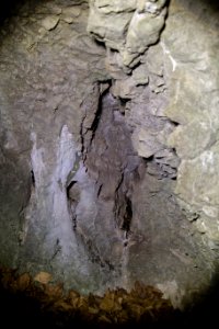 Nordöstliche Felsgrotte in der Weißen Hülle (A 232) 12