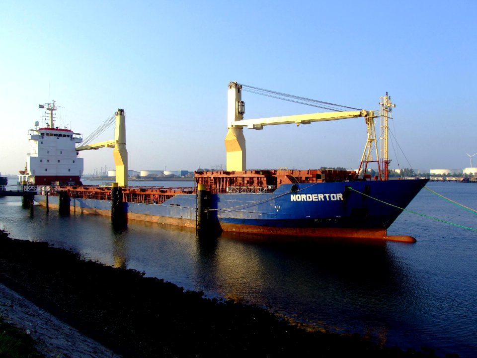 Nordertor p2 Port of Rotterdam 29-Apr-2007