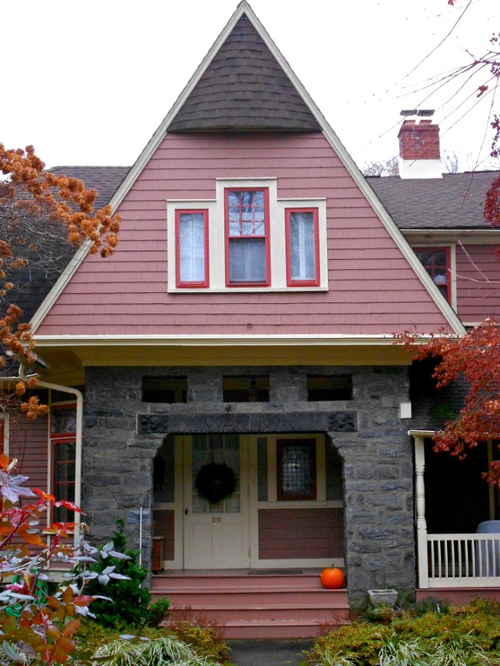 North Wayne PA HD 210 Walnut Cozy Nook