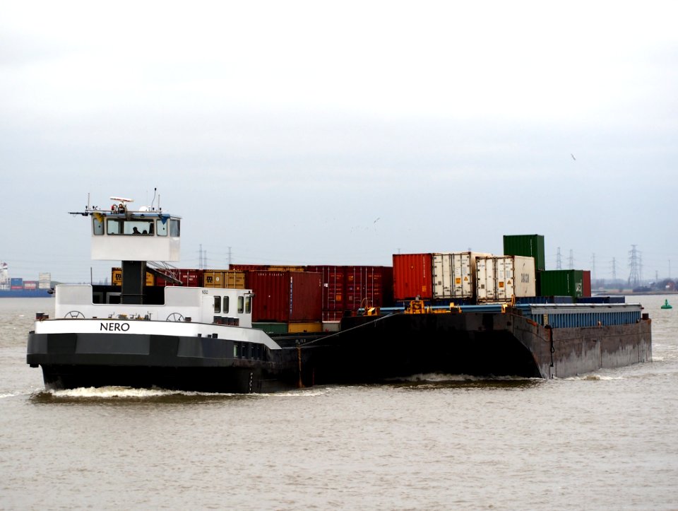 Nero (ship, 2006) ENI 02326738 & Ortega 5 ENI 06004313 Port of Antwerp pic2