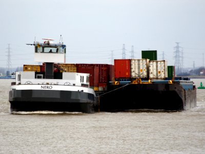 Nero (ship, 2006) ENI 02326738 & Ortega 5 ENI 06004313 Port of Antwerp pic1