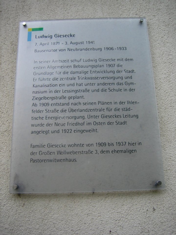 Neubrandenburg Große Wollweberstraße 3 Gedenktafel Giesecke