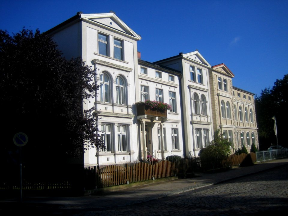 Neubrandenburg Bernhardstraße 1-2