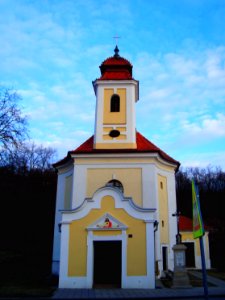Neslovice kostel Narození Panny Marie